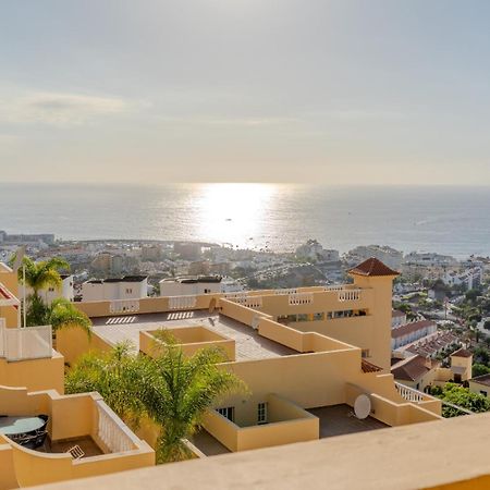 아데제 Penthouse With Ocean Views - Torviscas 아파트 외부 사진