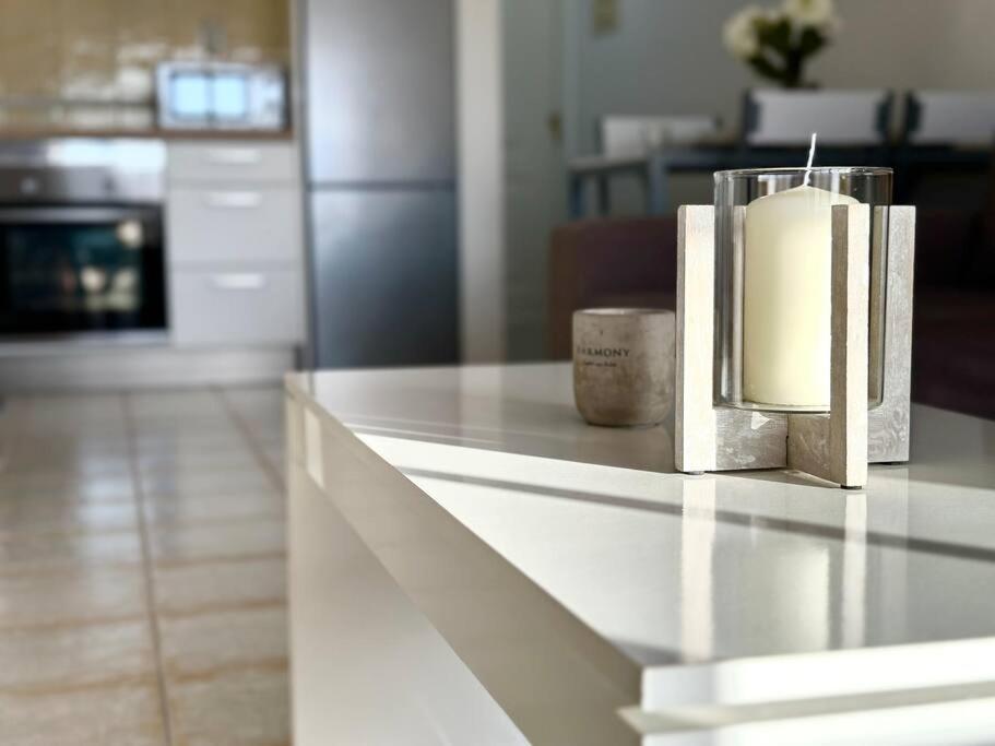 아데제 Penthouse With Ocean Views - Torviscas 아파트 외부 사진